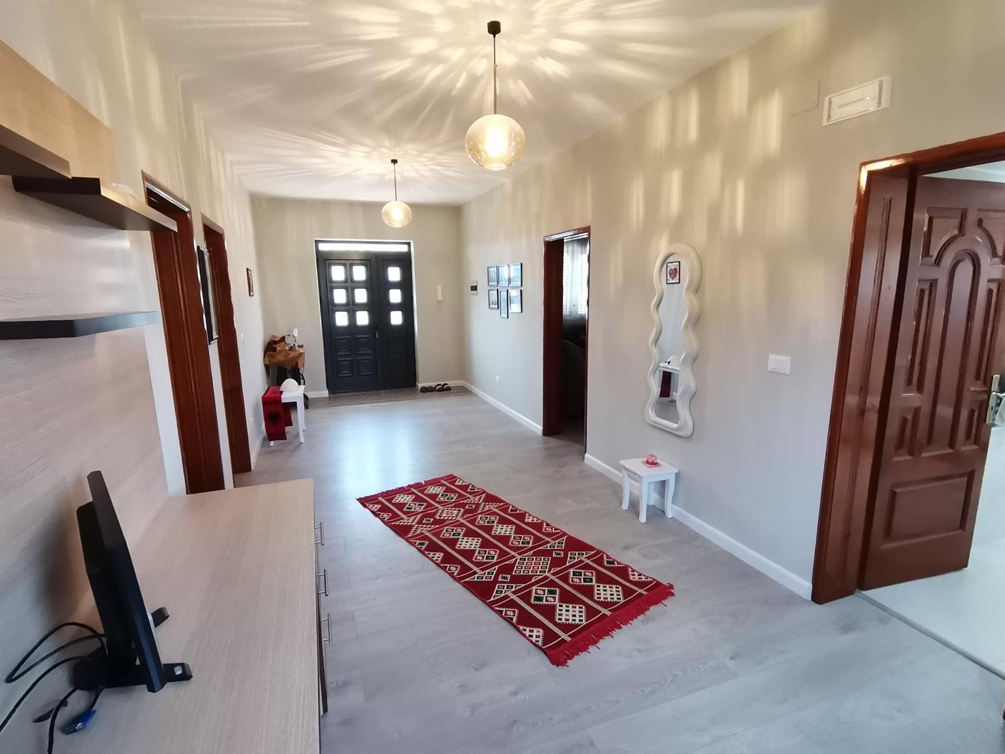 Leatis Apartment ドゥラス エクステリア 写真