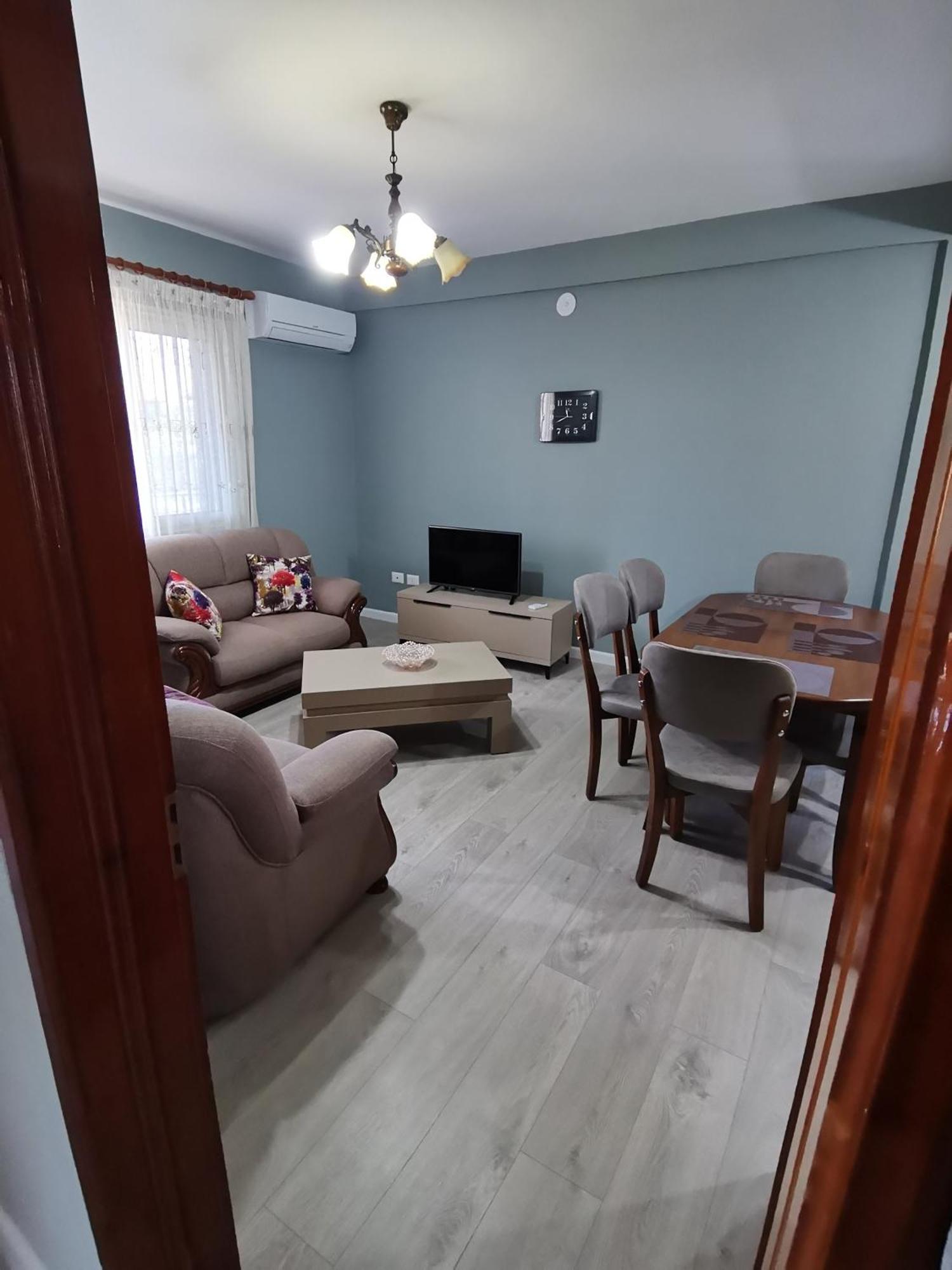 Leatis Apartment ドゥラス エクステリア 写真